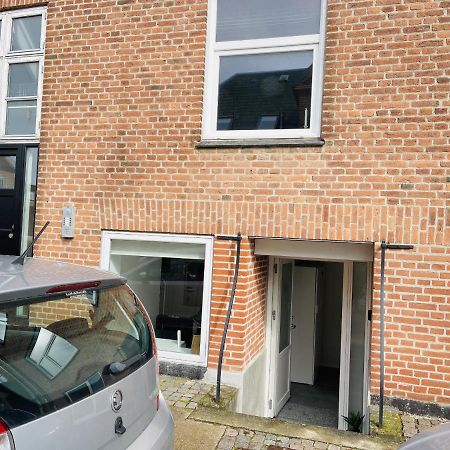 Aday - Charming Studio Close To The Football Stadium Aalborg Luaran gambar